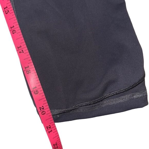 Lululemon crop pants dark purple - Picture 3 of 3